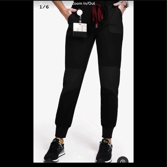 NWT Disney x FIGS SCRUBS SET Mickey Mouse - Picture 10 of 16